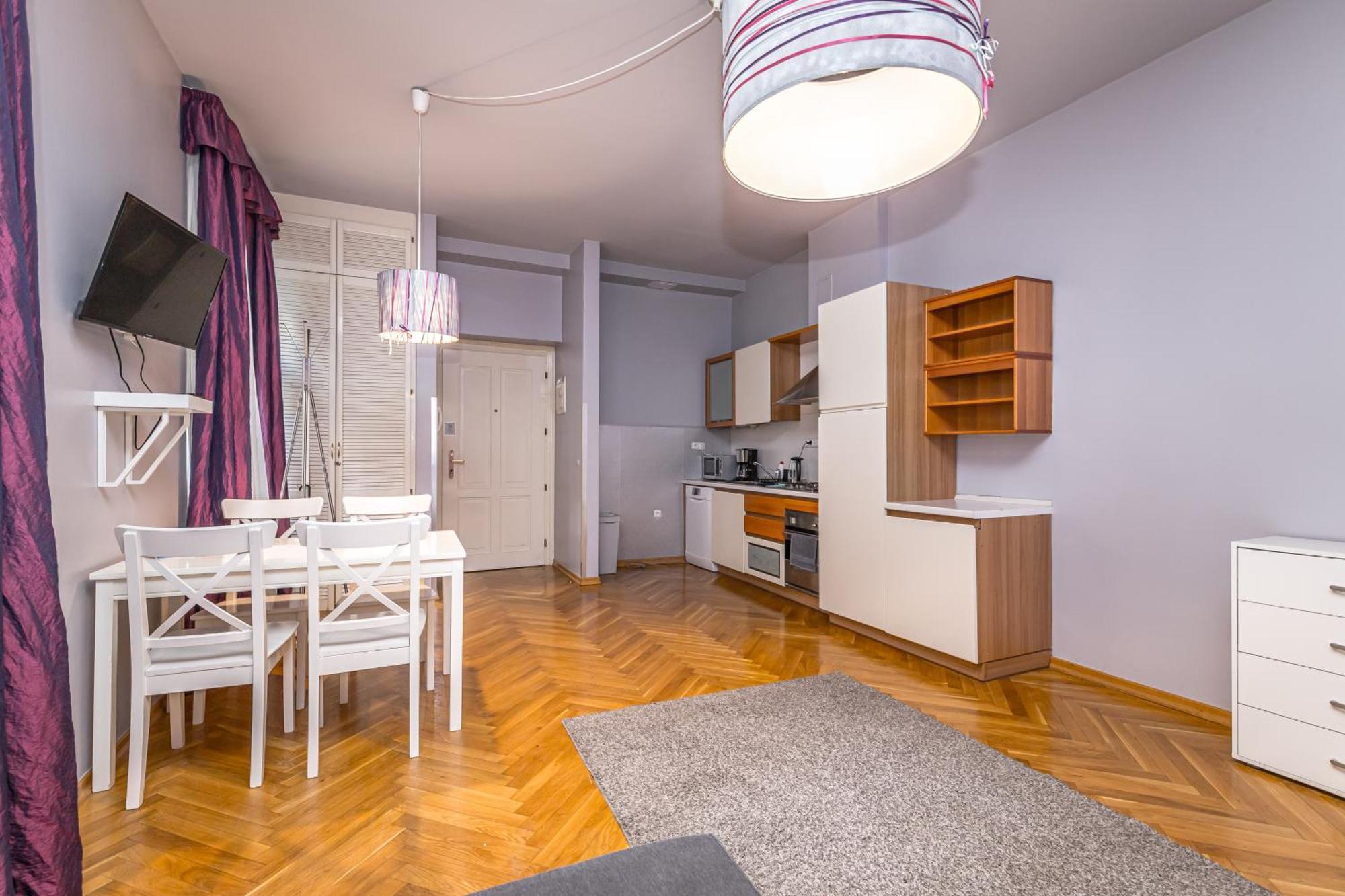 Antiveli Prague