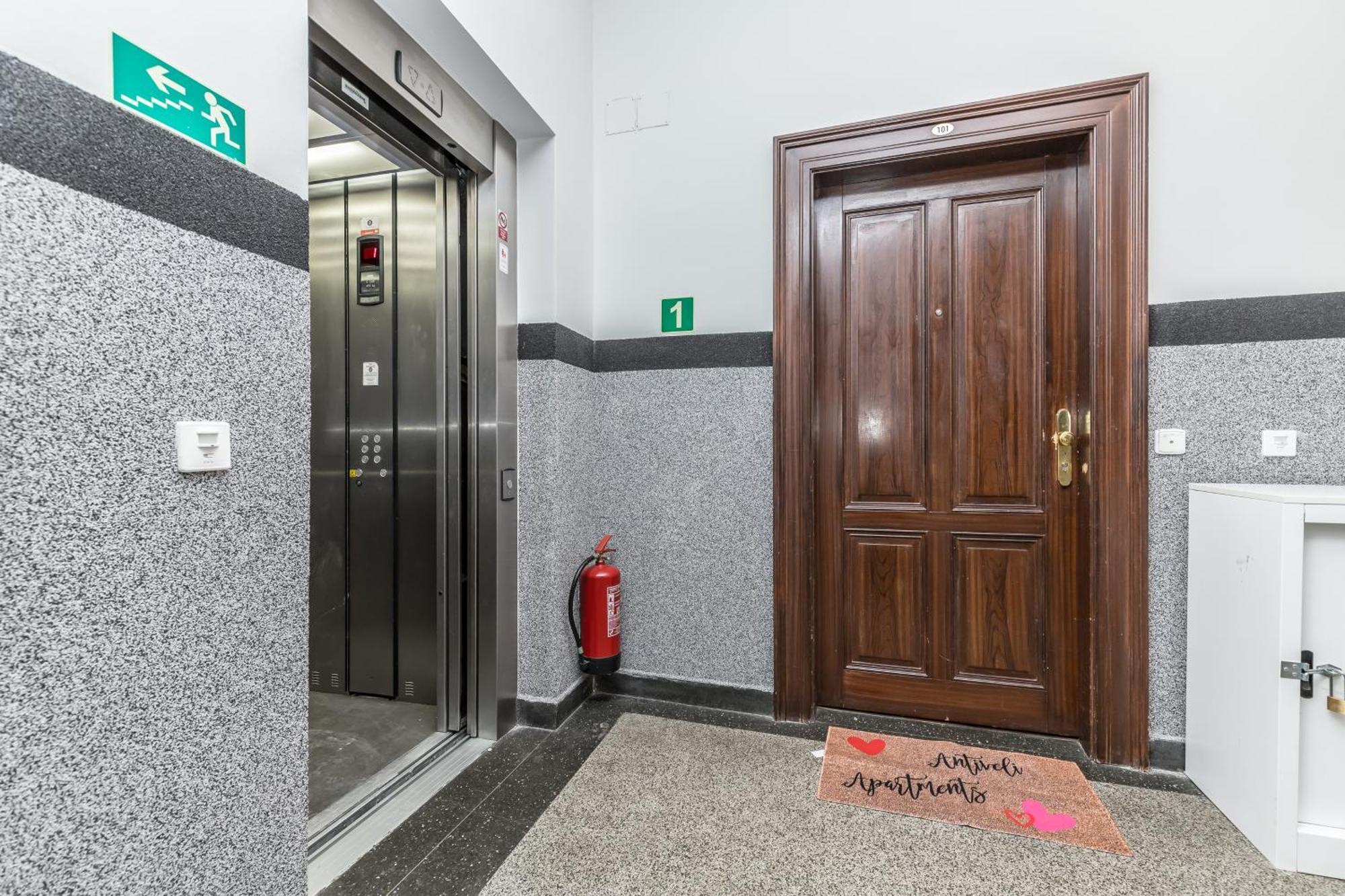 Antiveli Apartment *